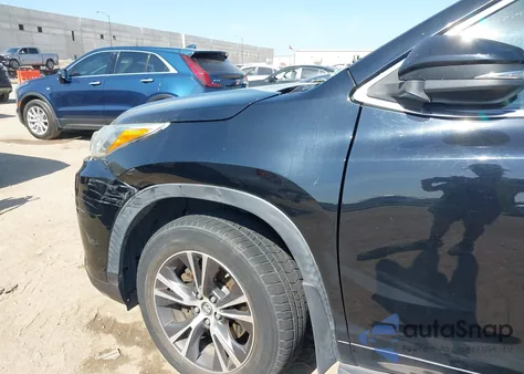 2018 Toyota Highlander Le Plus из США, поврежденный, VIN 5TDZZRFH5JS282679